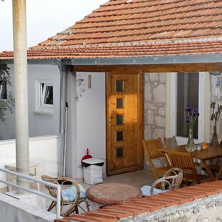 Apartment Cacini Dvori Lastovo 部屋 写真