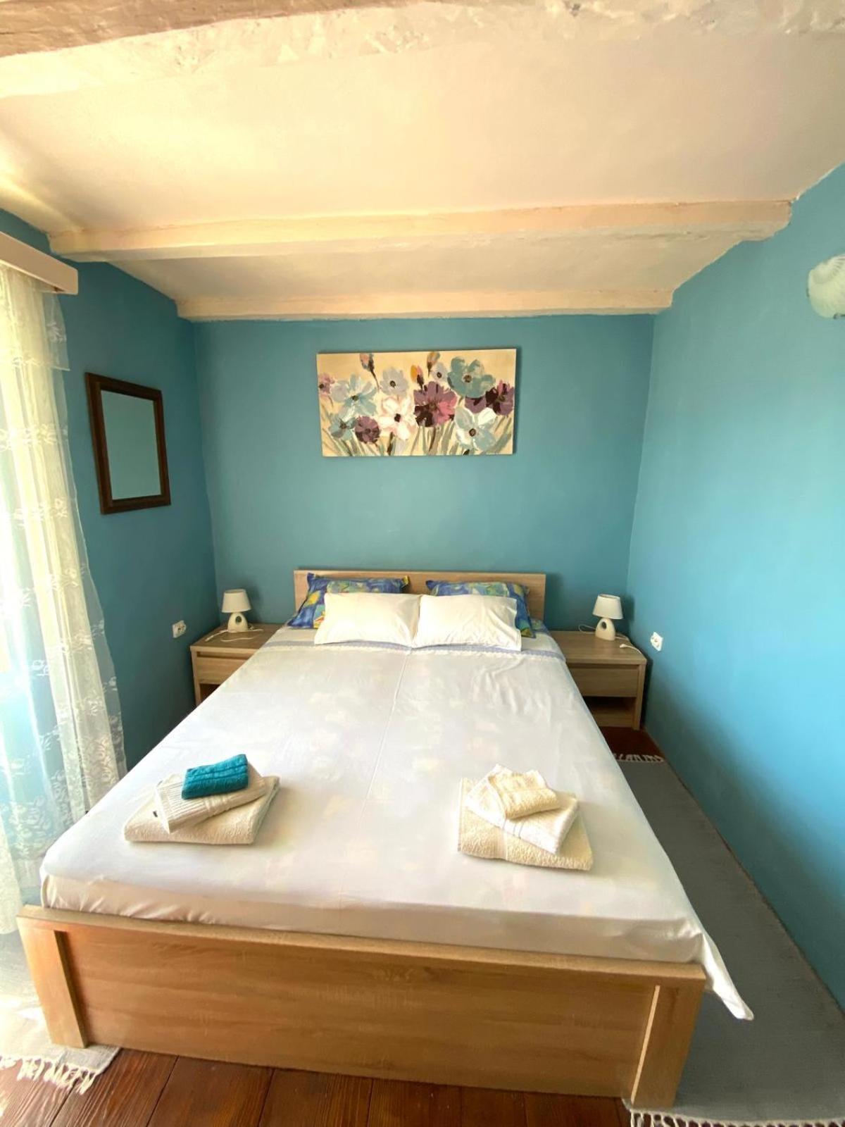 Apartment Cacini Dvori Lastovo エクステリア 写真