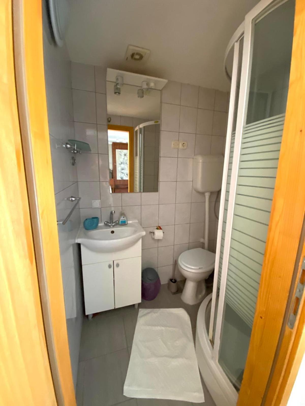 Apartment Cacini Dvori Lastovo エクステリア 写真